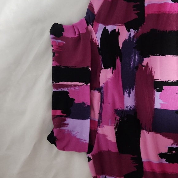 DIANA BELLE Women's Top Abstract Print. Size XL. - Picture 9 of 9